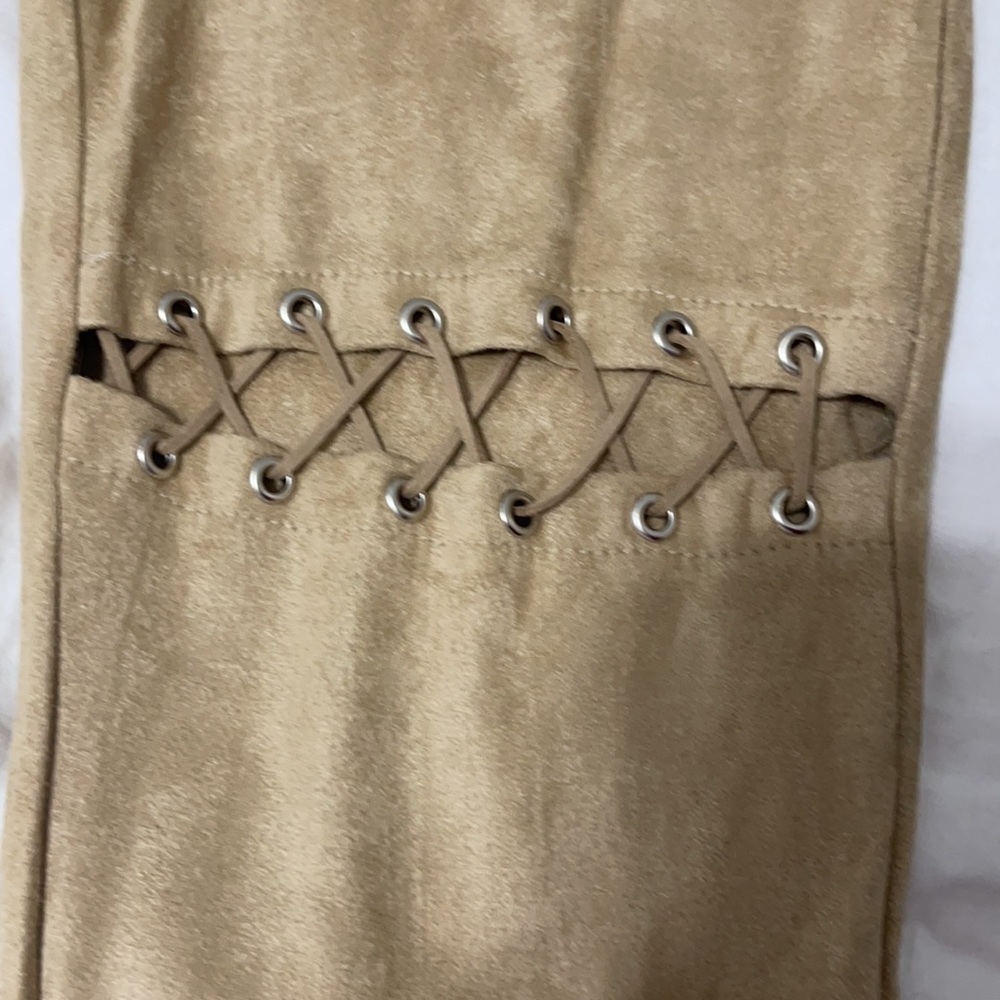 Pants - Picture 3 of 7